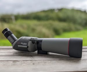 Telescopio terrestre Kowa TSN-823 82 mm (visión acodada a 45°) – DE SEGUNDA MANO