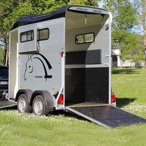 Van-Touring-One-Cheval-Liberte-2-2.jpeg Van Touring Country Cheval Liberté